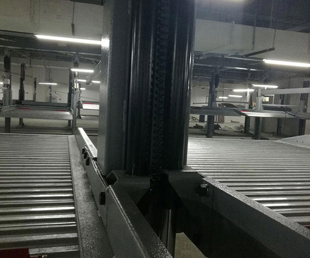 雷山兩層升降橫移立體車(chē)庫停車(chē)設備租用