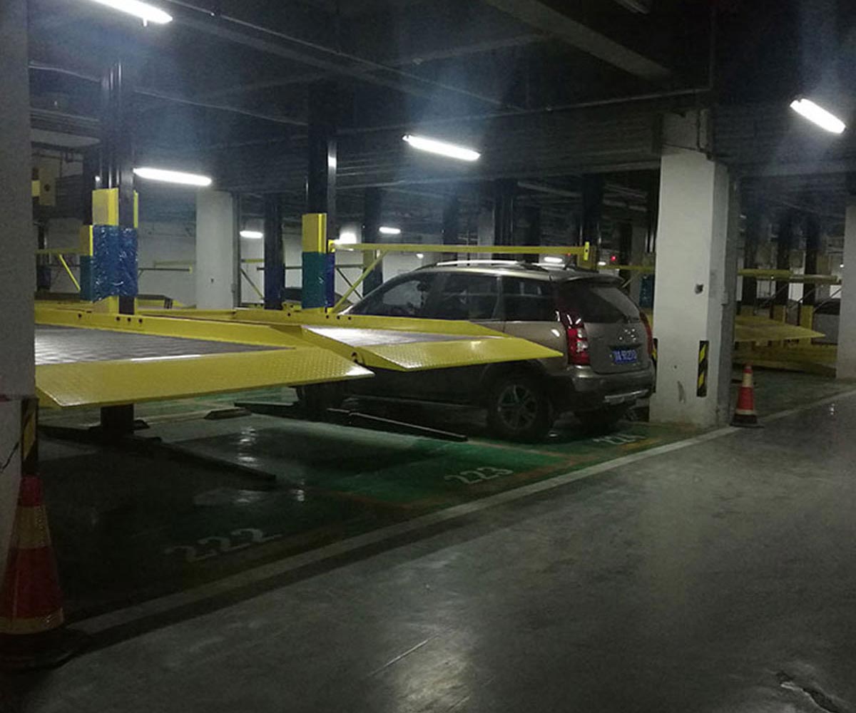 4柱立體車(chē)庫停車(chē)設備維保